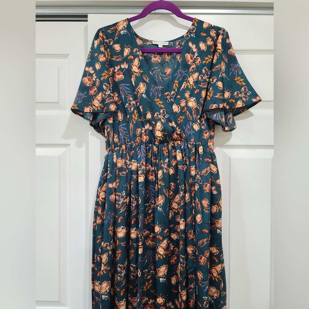 Mother of Groom Dress - Picture 4 of 10